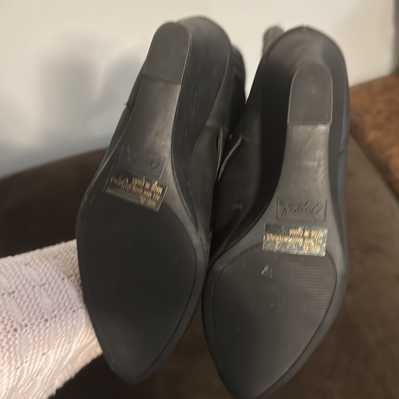 Wedge Boots in Black - Picture 5 of 5